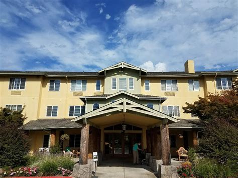 Solstice Senior Living at Point Defiance is full of opportunities for you or your loved ones to live an exciting, adventurous, social and luxurious lifestyle with top-of-the-line amenities and services to accommodate our residents individual lifestyles. . Solstice senior living